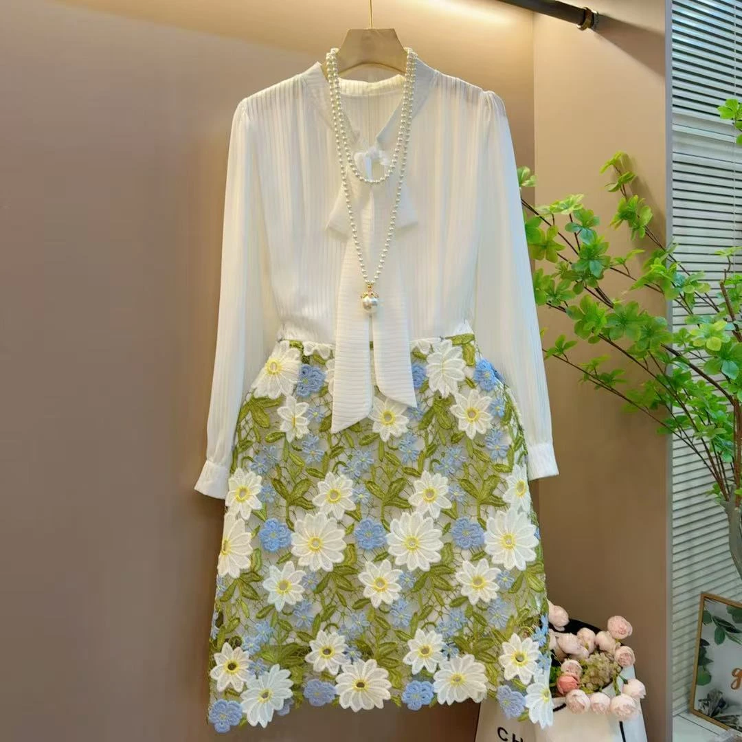 气质新款欧洲站减龄系带设计感拼接花朵百搭连衣裙（长左右）