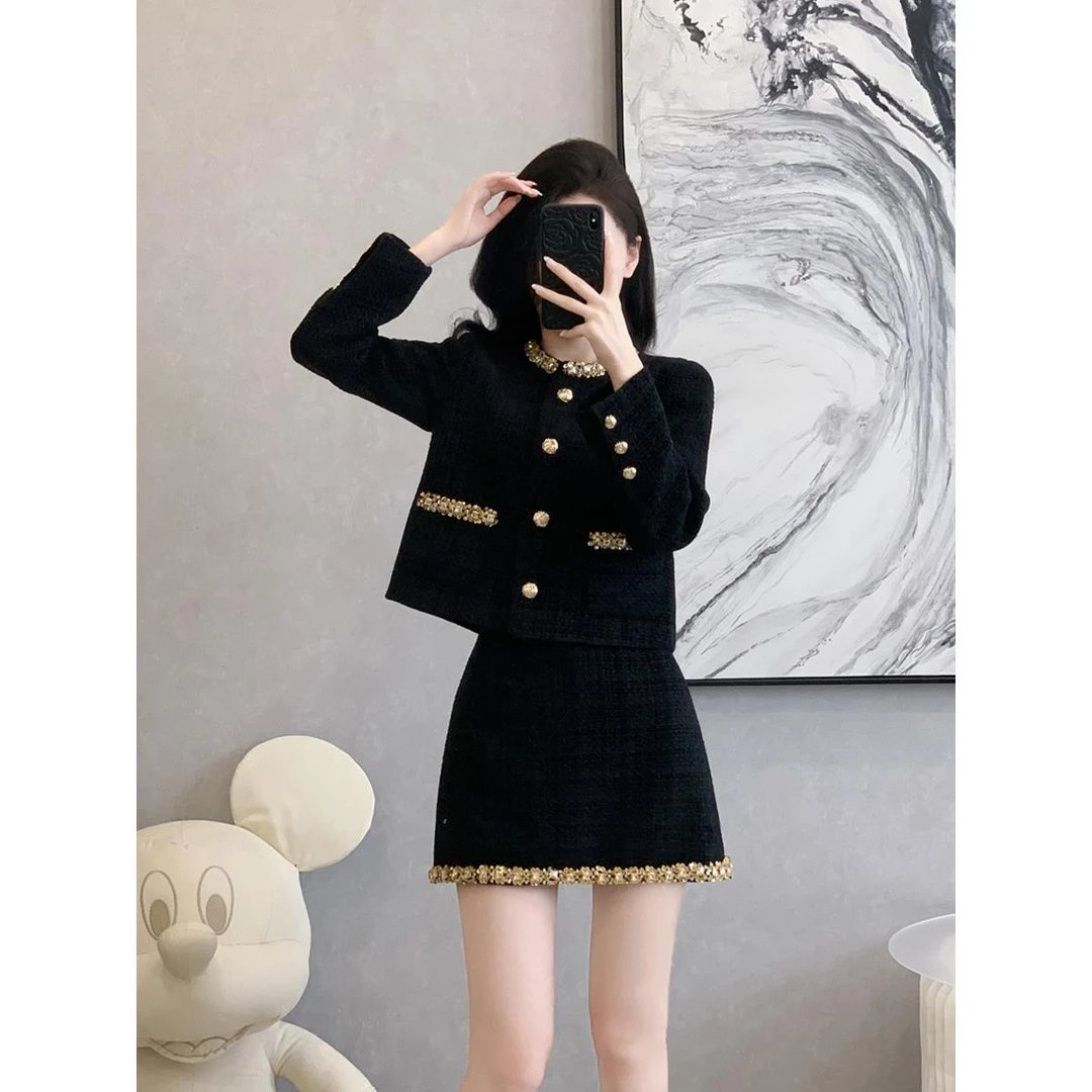 法式设计感小众时尚套装女秋冬装简约高级感纯色赫小香风短裤套装