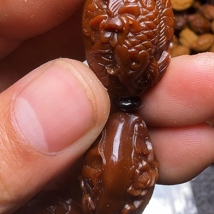 橄榄核手串你是谁