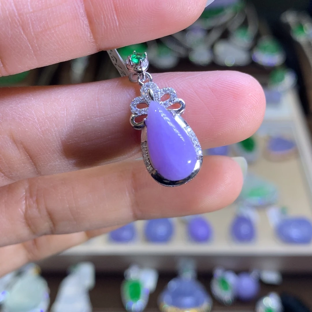 翡翠颈饰银S925镶嵌翡翠