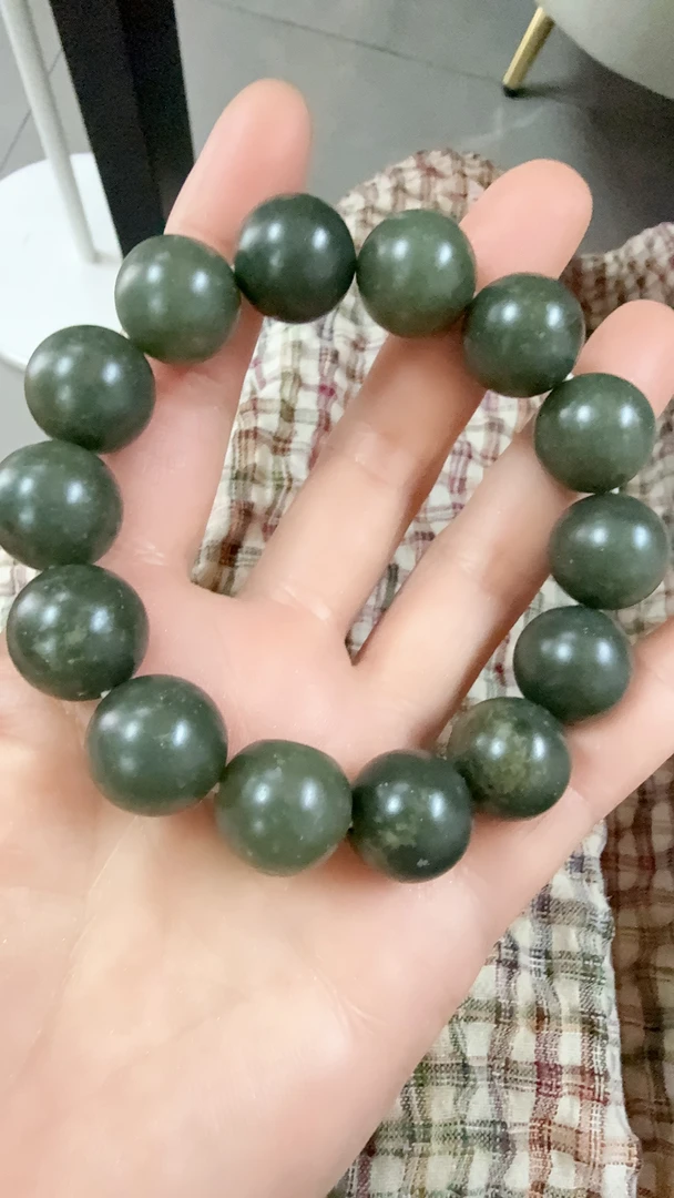 新疆和田玉沙枣青卡16珠子手串。520专属福利特供