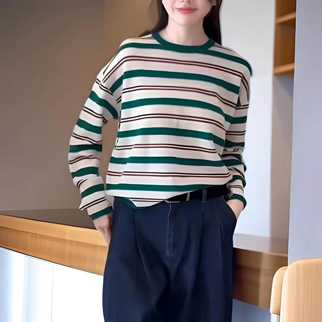 冬季简约彩色条纹宽松圆领女山羊绒毛衣