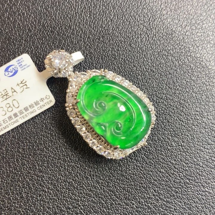 【闪购商品】翡翠颈饰银S925镶嵌天然翡翠