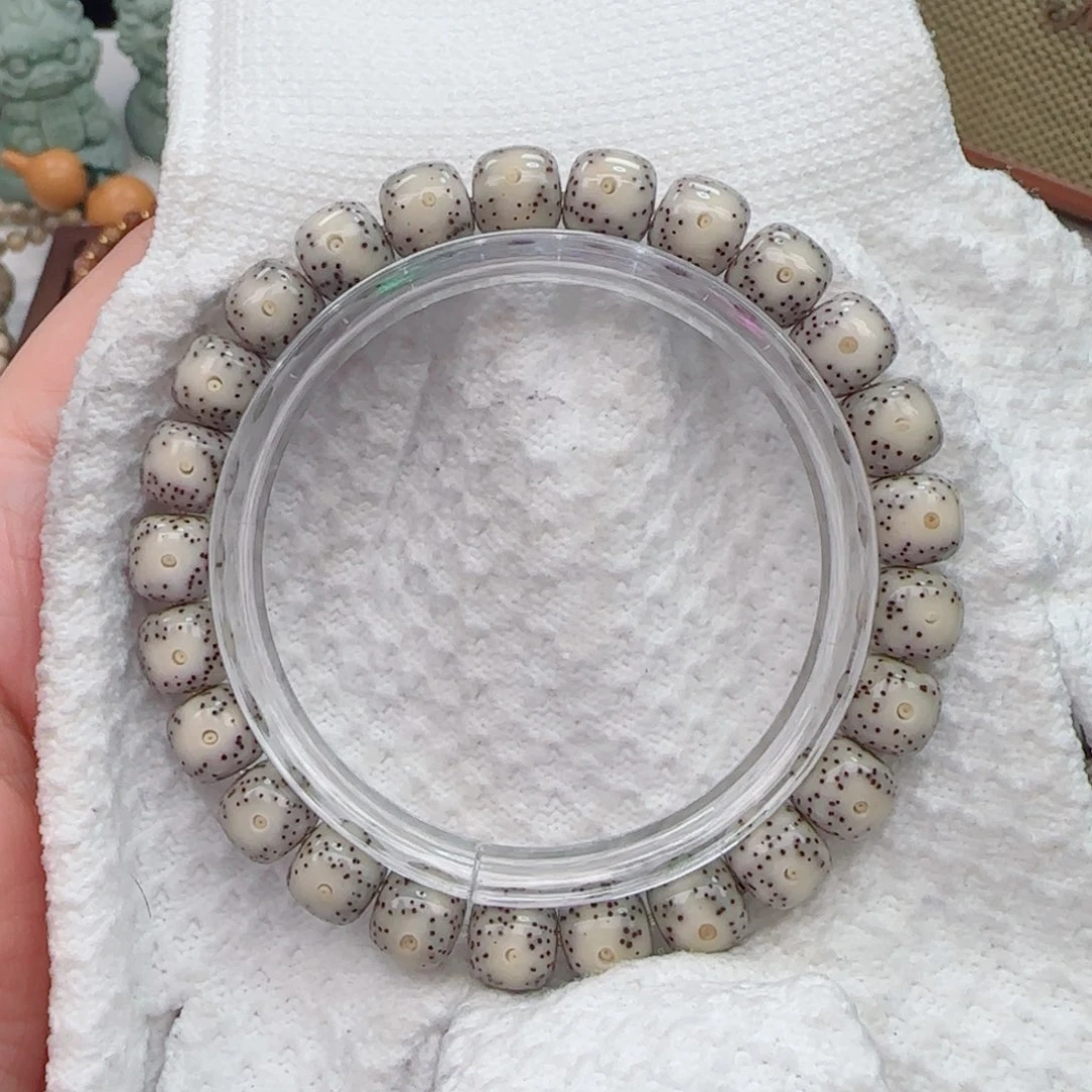 手串星月菩提骨瓷白大眼睛9*8