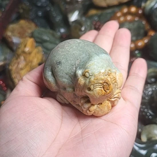 岫岩河磨玉（透闪石质玉）未镶嵌挂件