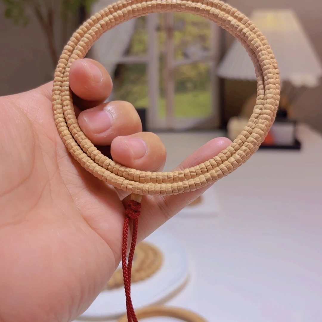 N***e柏香籽/百香籽吊坠