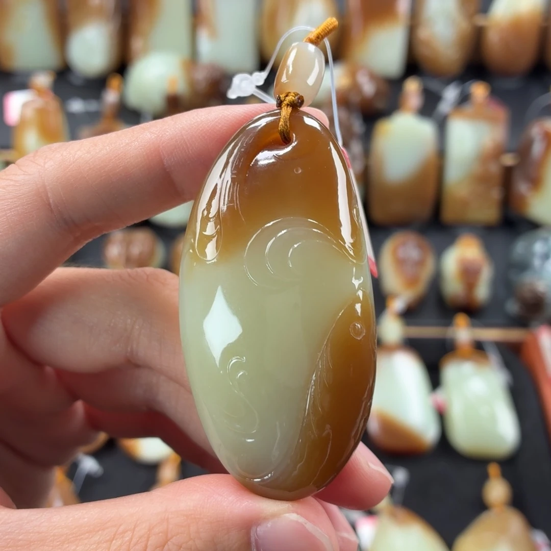 颈饰未镶嵌和田玉
