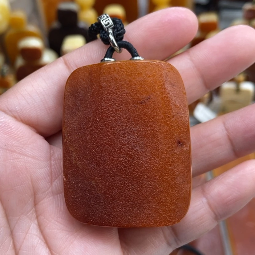 【闪购商品】琥珀颈饰未镶嵌