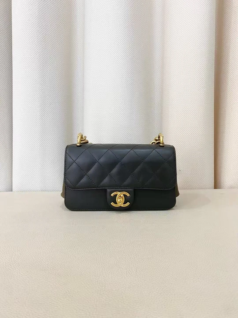 99新 Chanel/香奈儿 香奈儿大都会风琴包灰金牛/公价无/优选