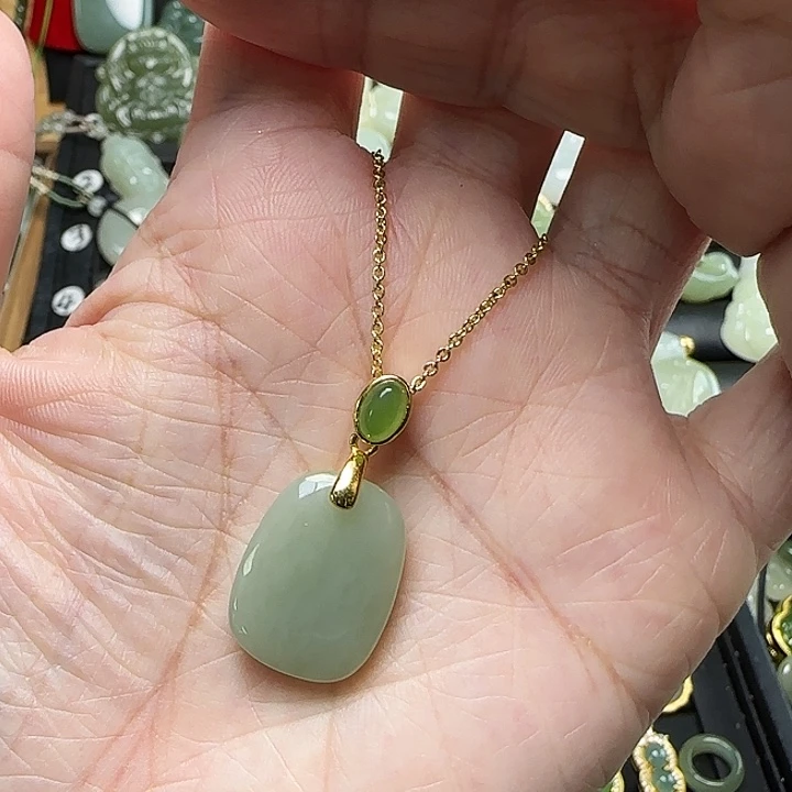 颈饰银S925镶嵌和田玉