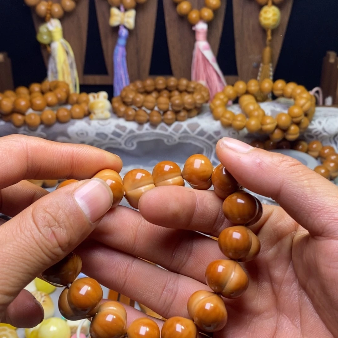 —***—猴头核桃吊坠18➕大屁桃