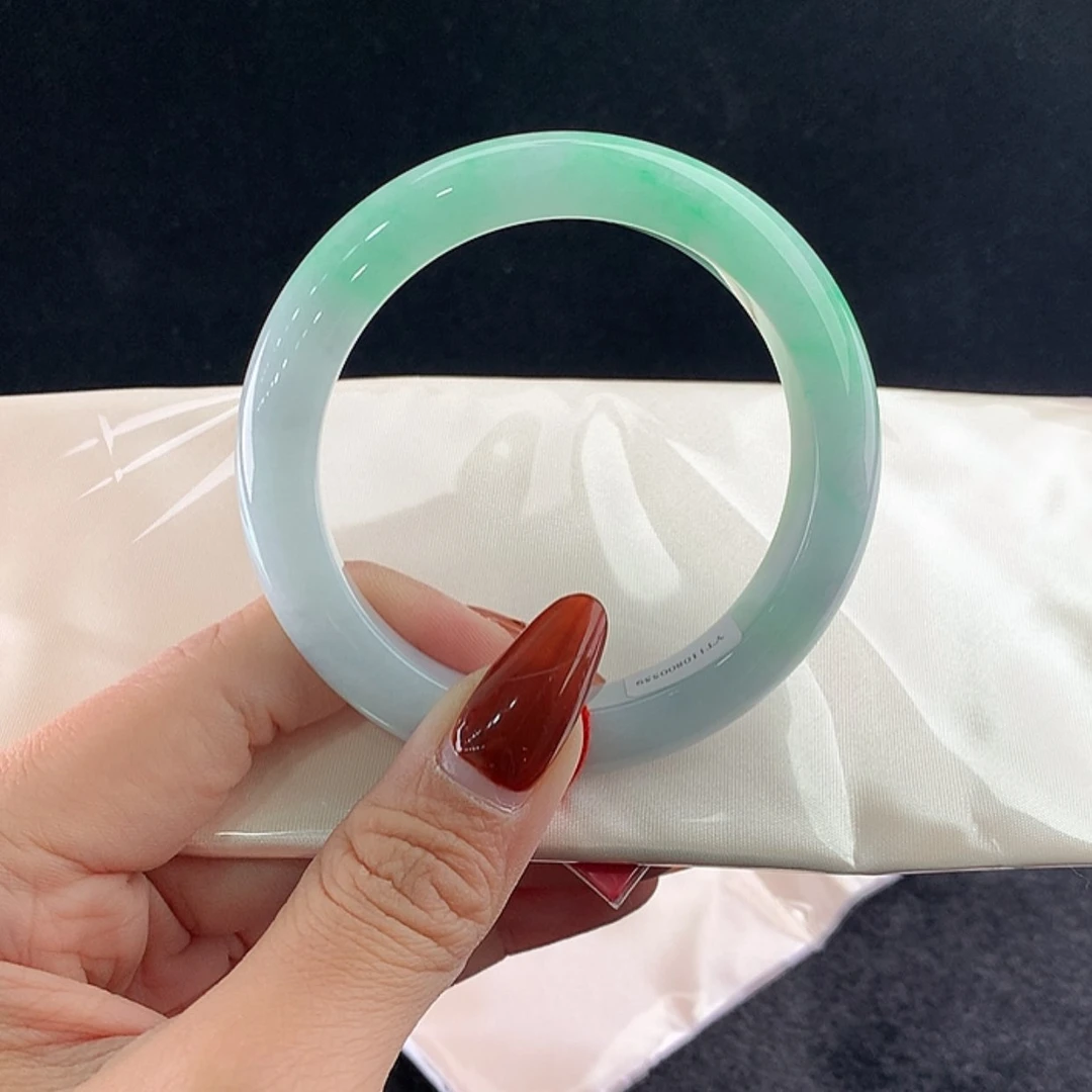 【闪购商品】未镶嵌手镯翡翠正57