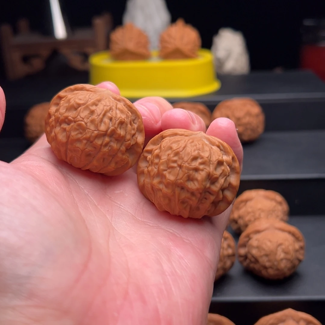 文玩核桃吊坠石门38+