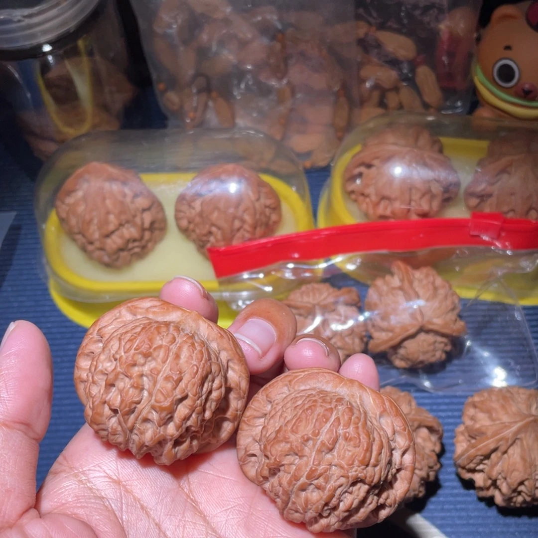 止***语吊坠文玩核桃血麒麟42