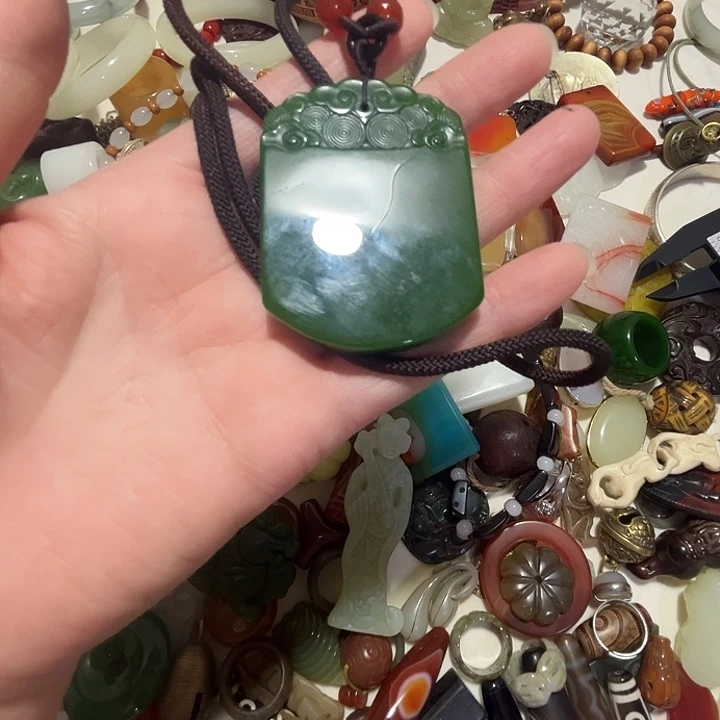 用***9硅胶锌合金好的呢