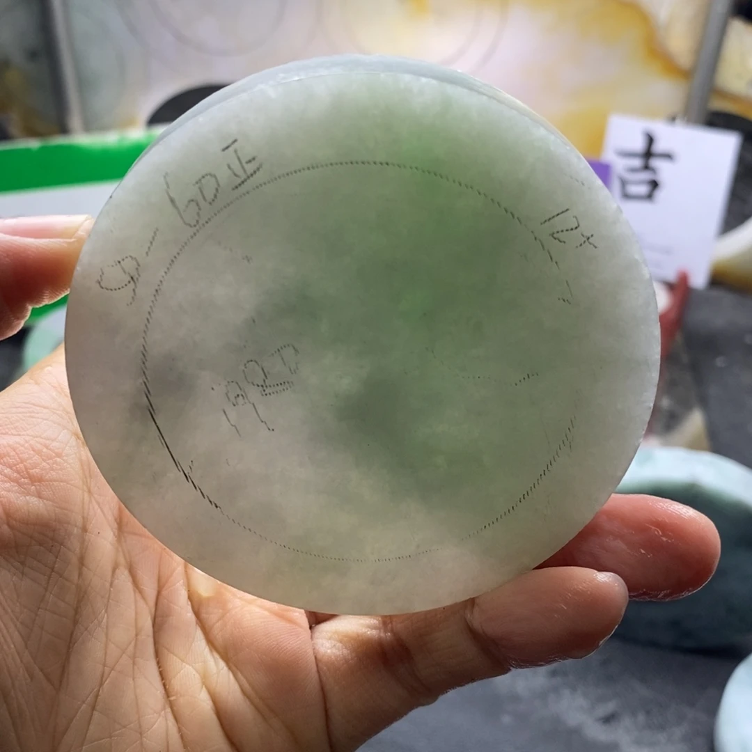 定制翡翠未镶嵌翡翠手镯