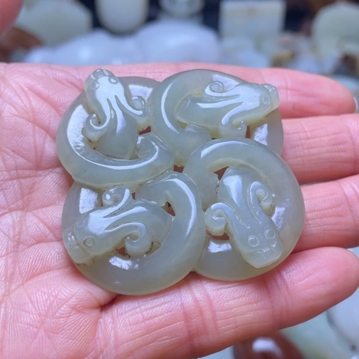 和田玉挂件未镶嵌百**约