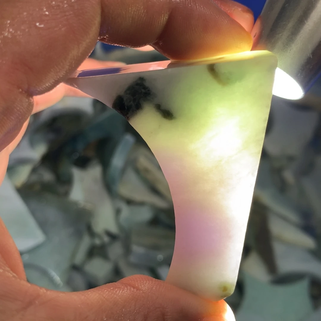 翡翠裸石翡翠边角料