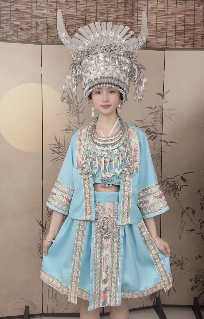 粉色苗疆少女民族服装适合舞台演出与影楼写真旅拍蓝色