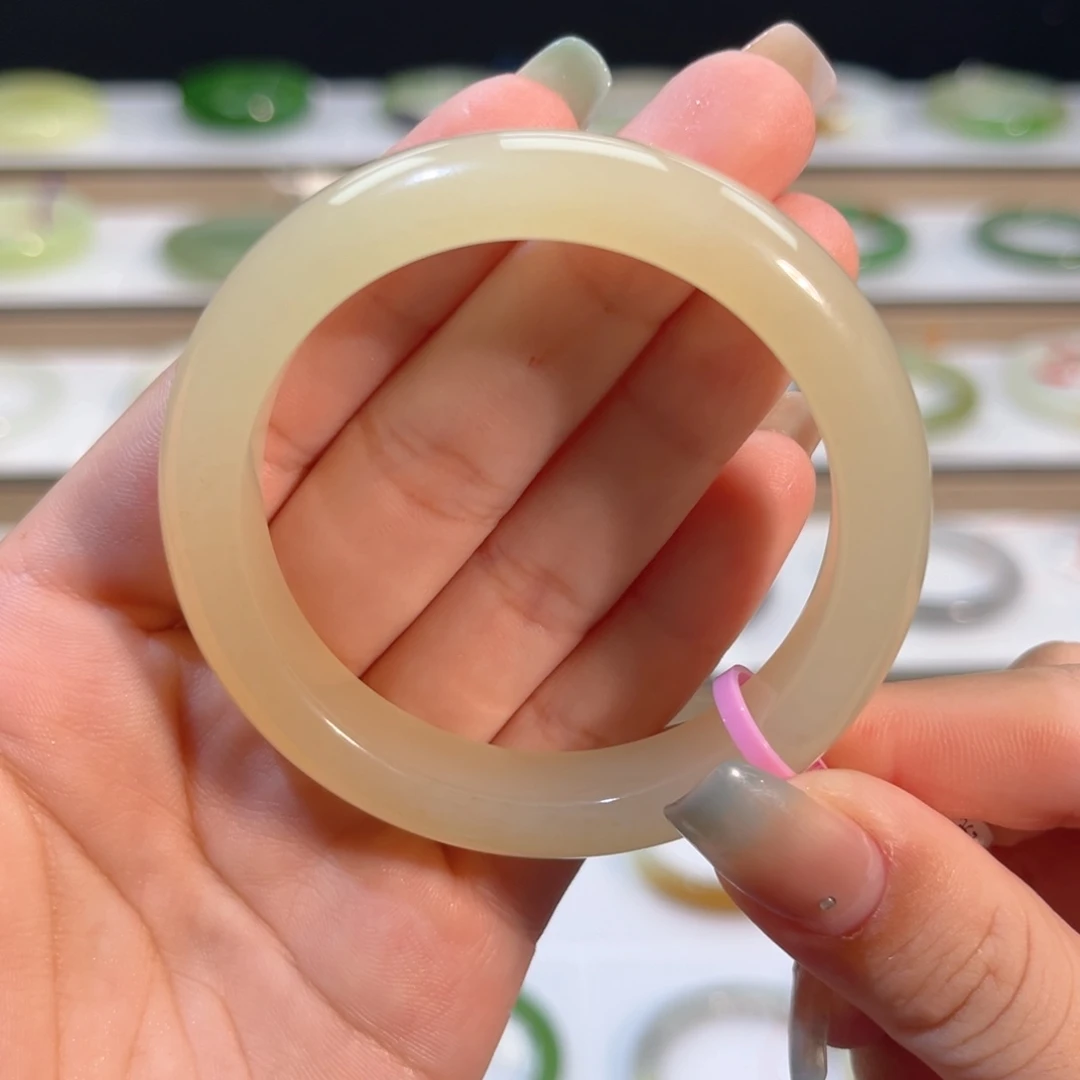 未镶嵌手镯和田玉冰底蜂蜜水