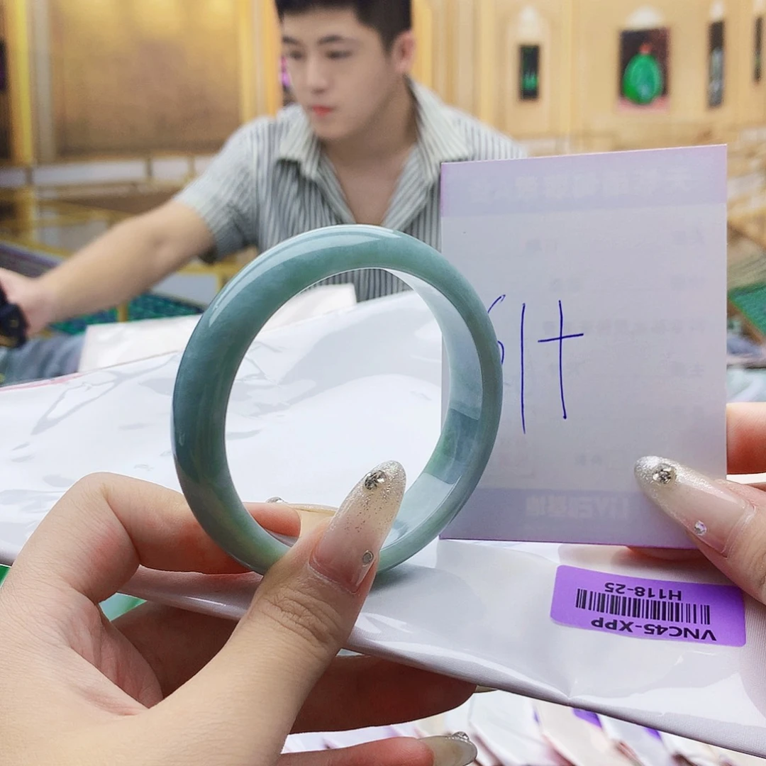 翡翠手镯未镶嵌00998765555