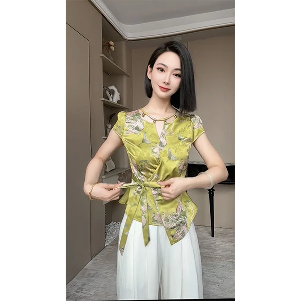 欧货设计感气质温柔复古国风圆领收腰显瘦短袖印花上衣