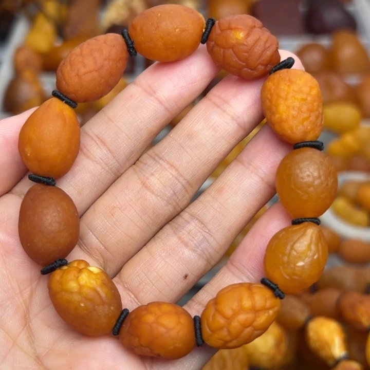 琥珀颈饰未镶嵌天然蜜蜡
