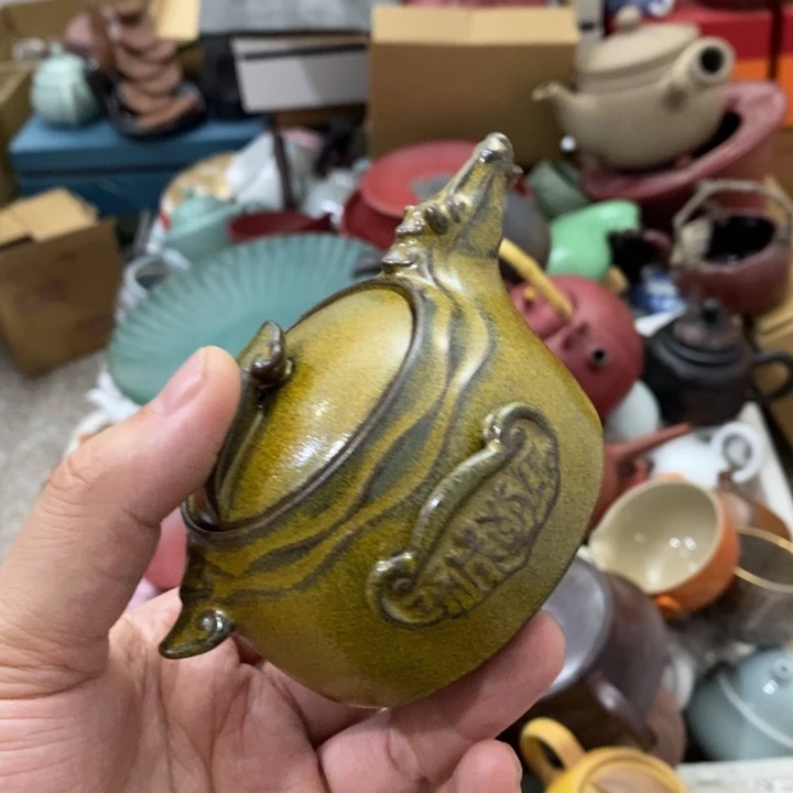 陶瓷艺术品及陶瓷壶