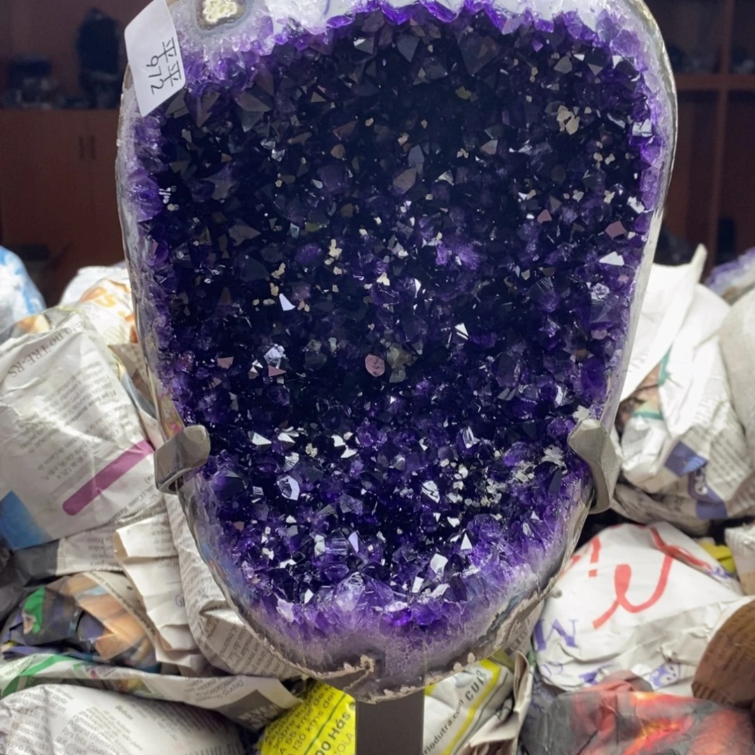 紫晶未镶嵌大型摆件（非配饰）