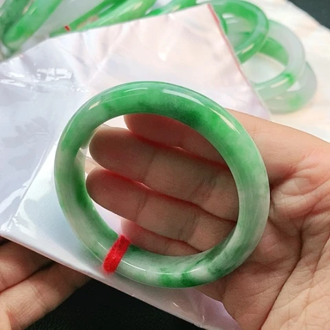 未镶嵌手镯翡翠2348