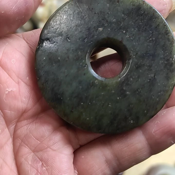 和田玉（糖玉）未镶嵌挂件