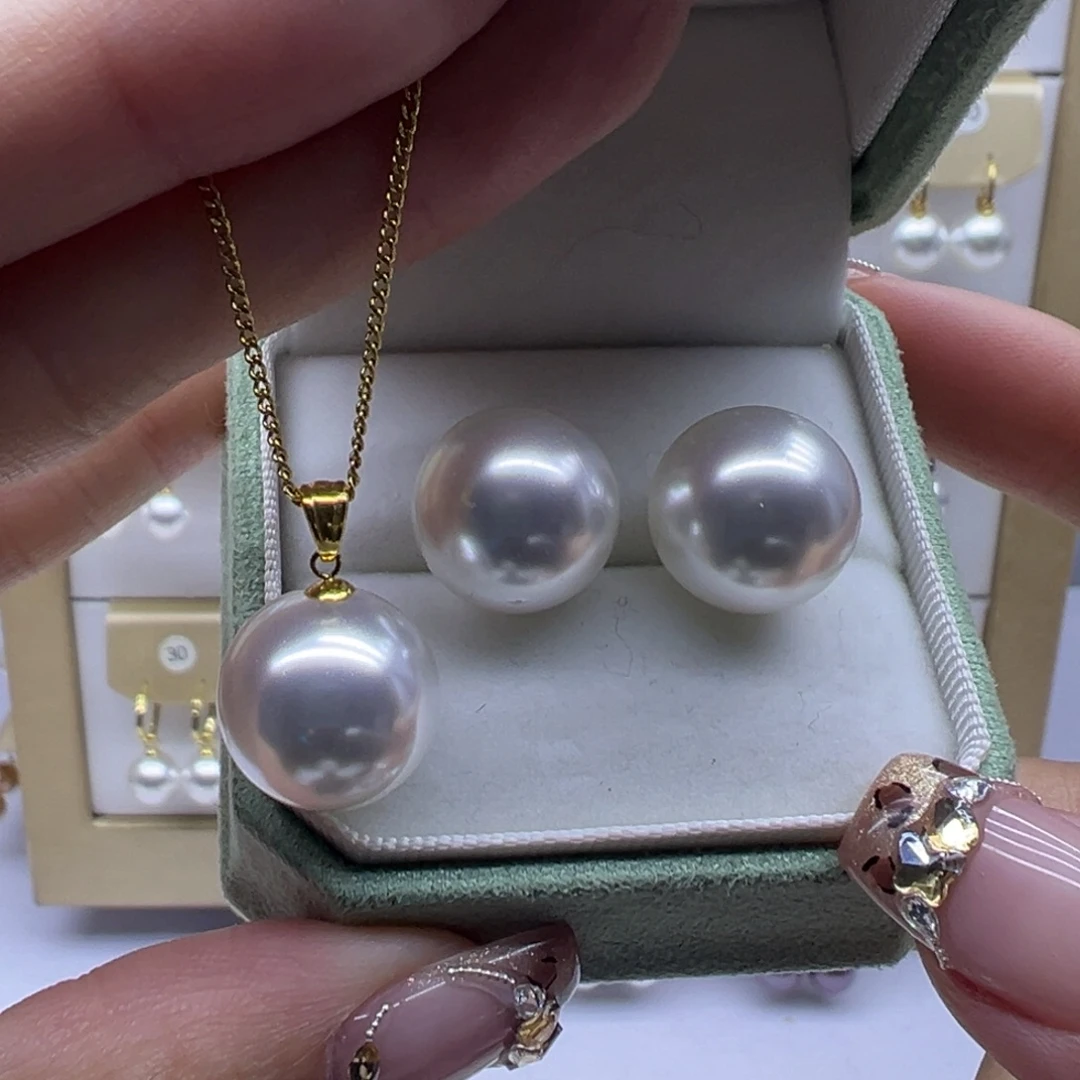 18K金镶嵌吊坠(赠链)淡水珍珠