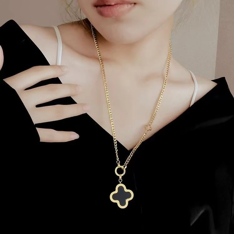 钛钢项链 黑白双面设计四叶长款项链女潮毛衣链欧美时尚