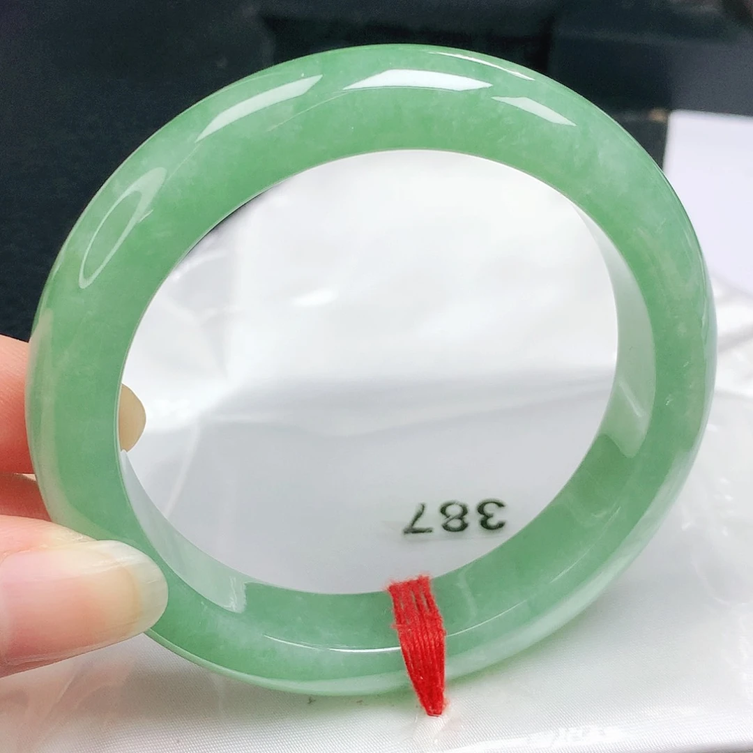 翡翠手镯未镶嵌正