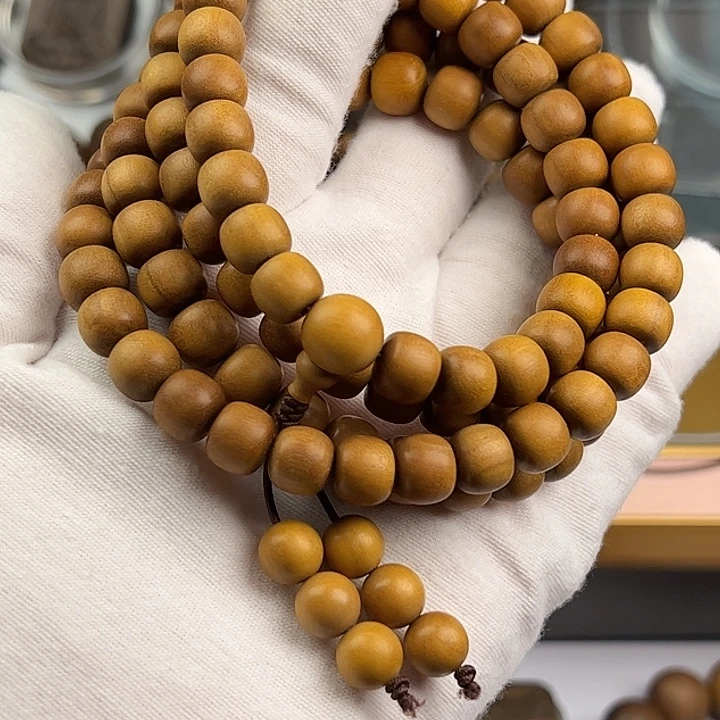 多***生檀香木7x9流行珠顺纹