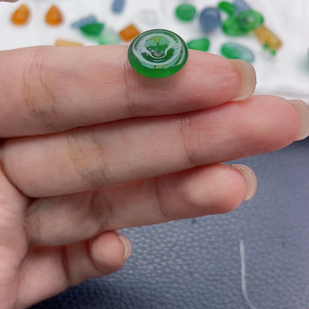 L***活定制翡翠未镶嵌6684