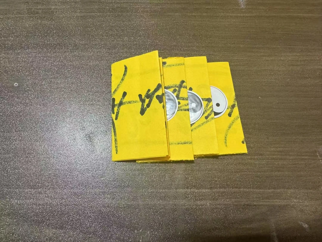 手工黄色纸折纸样式