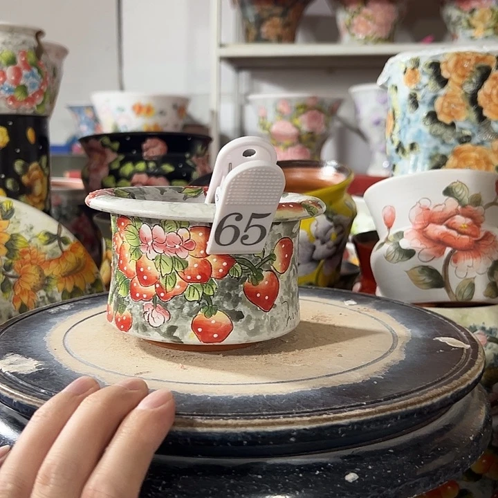 景德镇陶瓷工艺手绘花盆