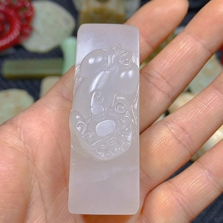 未镶嵌手链和田玉（糖玉）