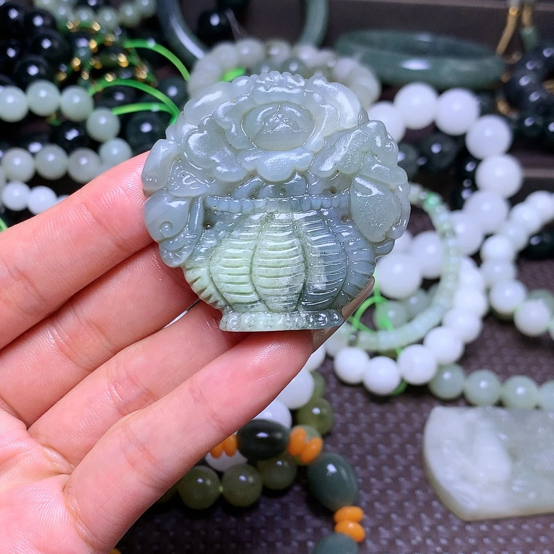 【闪购商品】颈饰未镶嵌和田玉