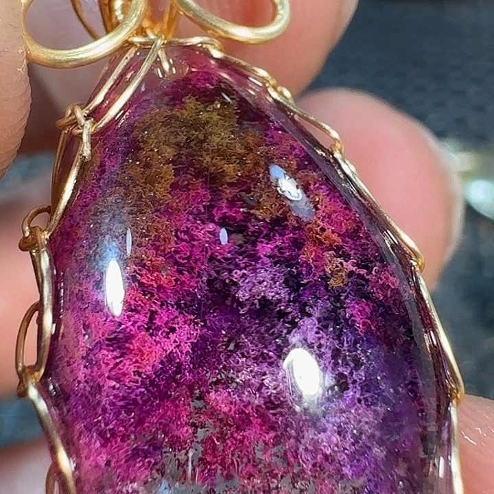 未镶嵌颈饰水晶顺**然