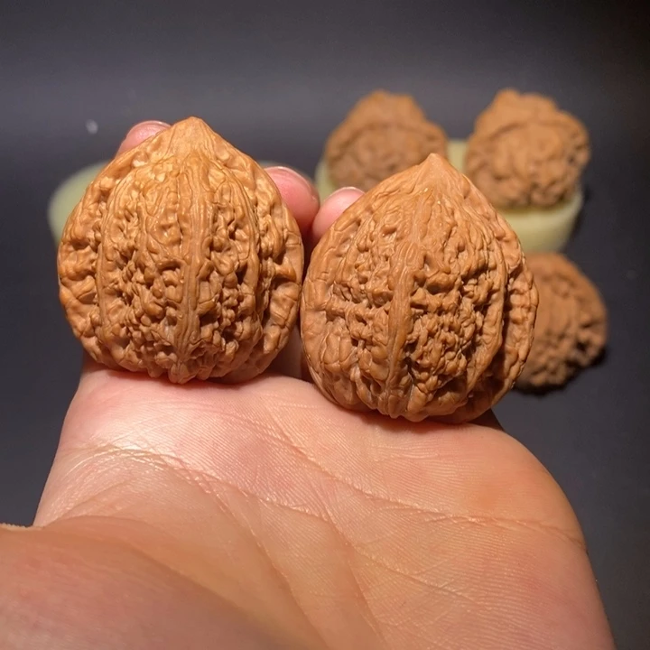 文玩核桃吊坠老*全品37野生