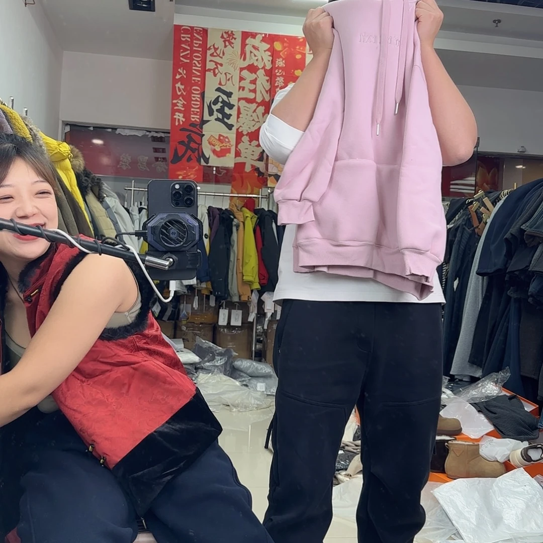 101粉色加绒加厚特价卫衣