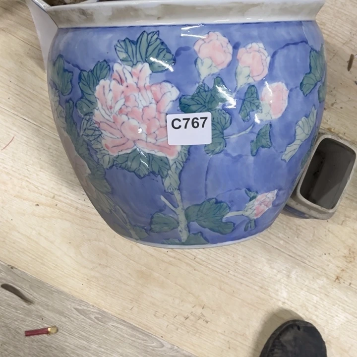 世***俊陶瓷制品瑕疵处理