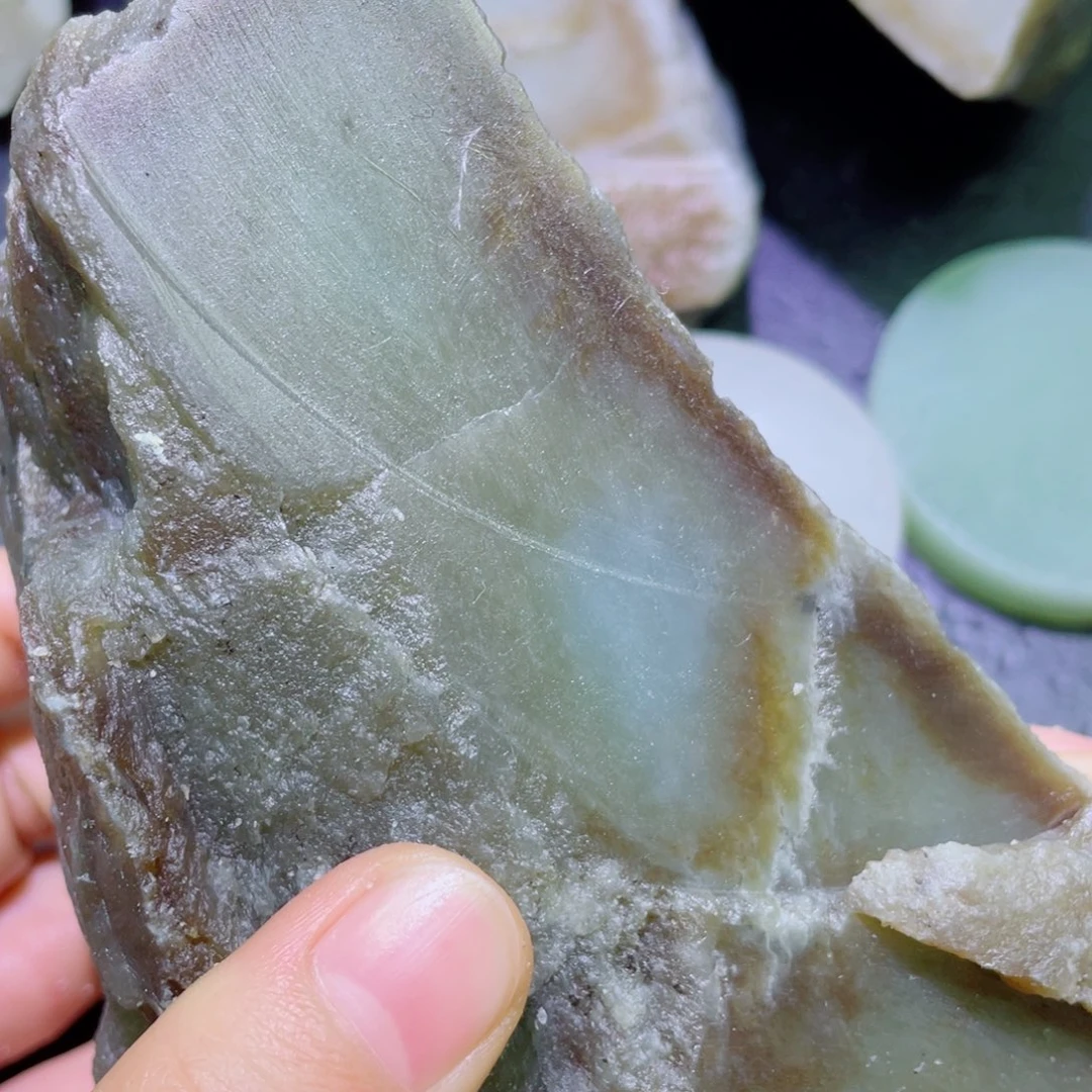 和田玉未镶嵌珠宝半成品