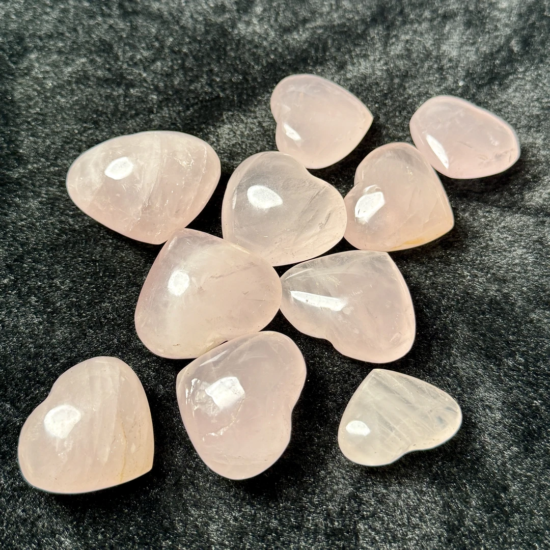 ZBG0159粉水晶爱心 无孔（天然珠宝多样性发其一）