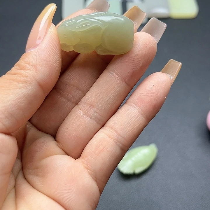 【闪购商品】和田玉未镶嵌颈饰