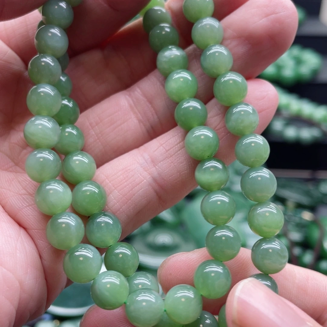 和田玉（碧玉）未镶嵌颈饰