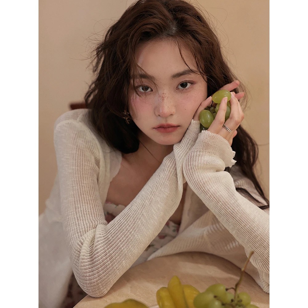 张贝贝ibell冰丝针织防晒开衫女 竹节麻感纱线  休闲短款长袖上衣