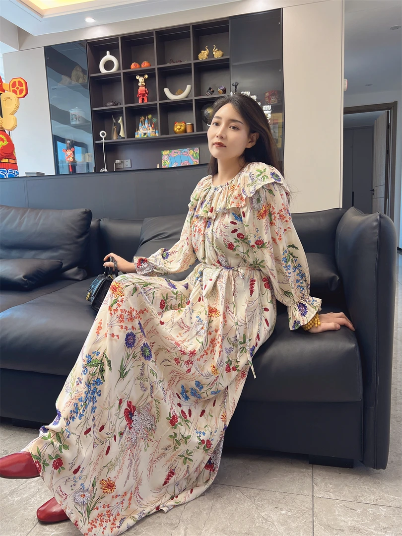 高端大牌绵绸连衣裙春夏2025新款名媛法式高级感人造棉碎花大摆裙